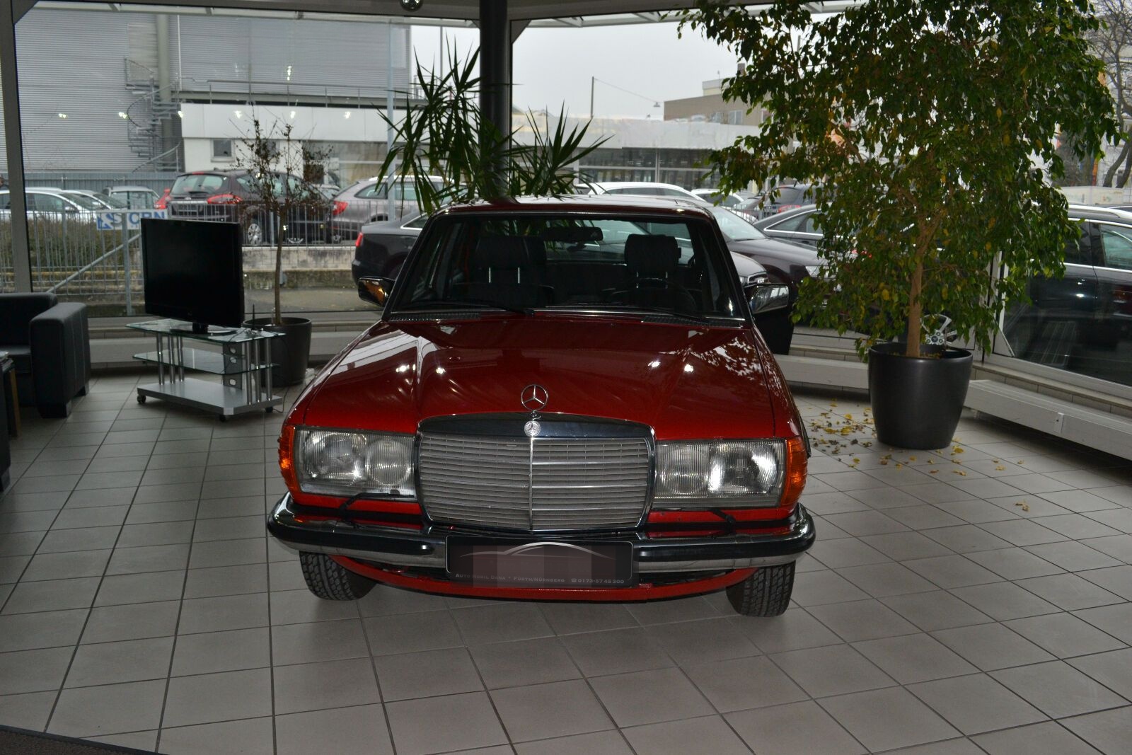 Mercedes-Benz 280 E. 2.Hand.Schiebedach.Oldtimer W123 foto 2