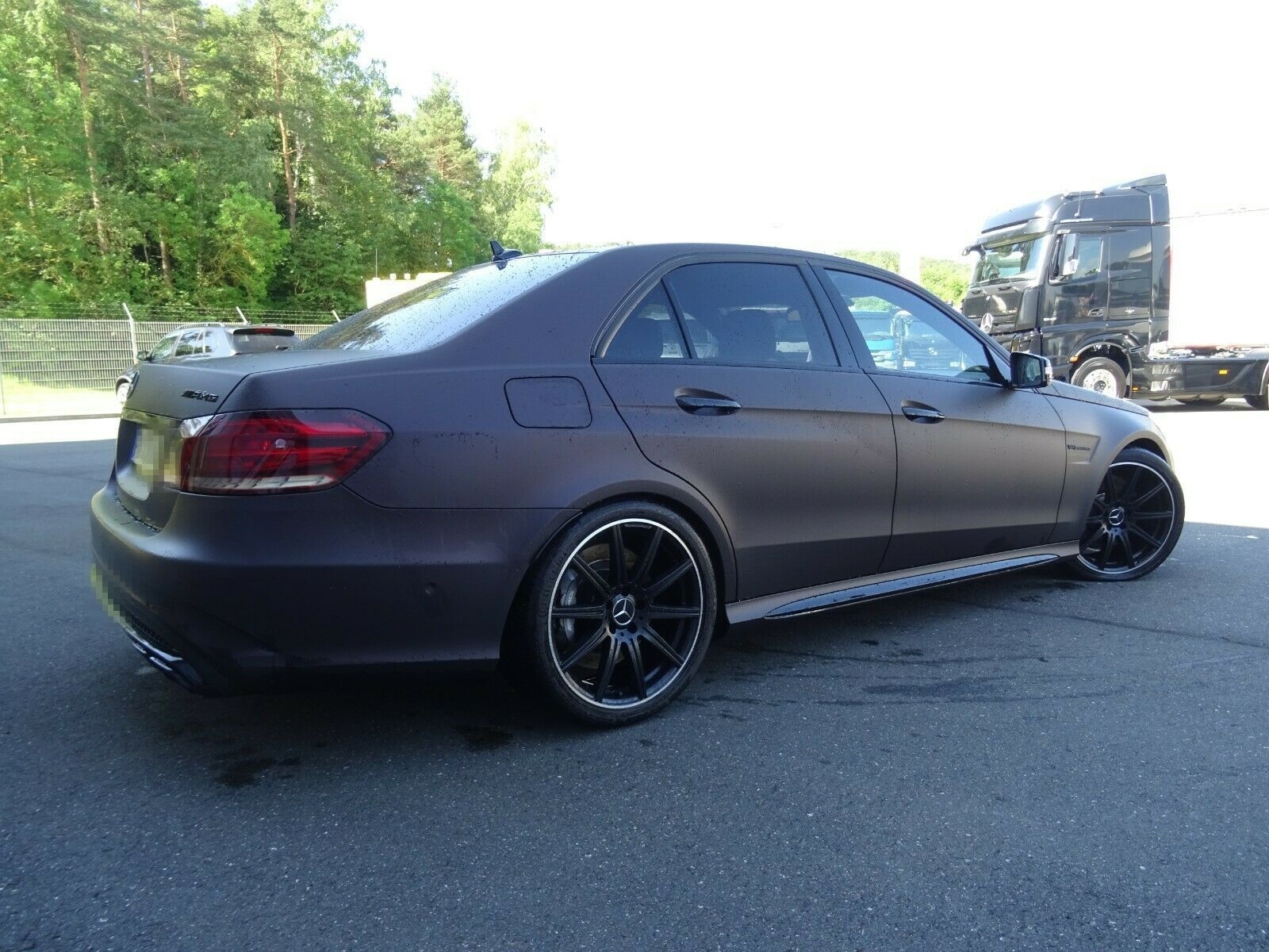 Mercedes-Benz E-Klasse Lim. E 63 AMG  / 850 PS / 1150NM / V8  foto 5