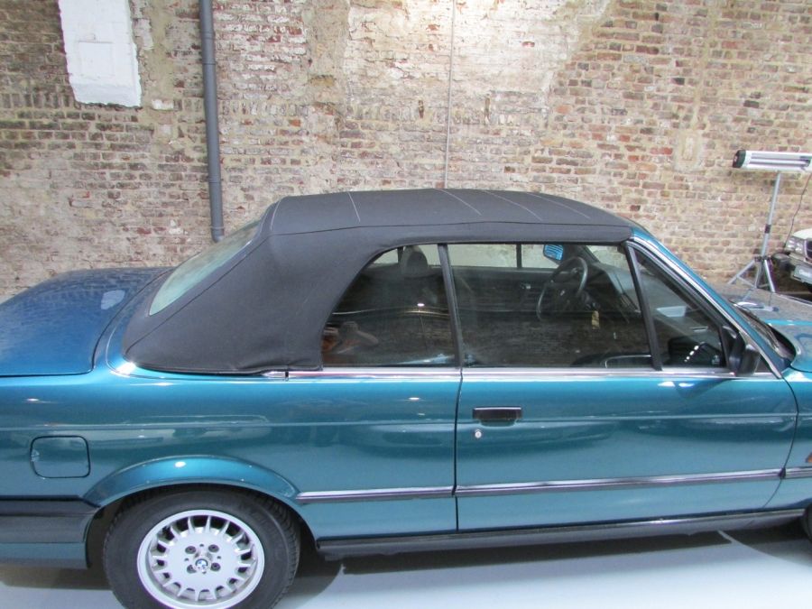BMW 318i E30 1992 Cabriolet wenig Km seltene Farbe foto 10