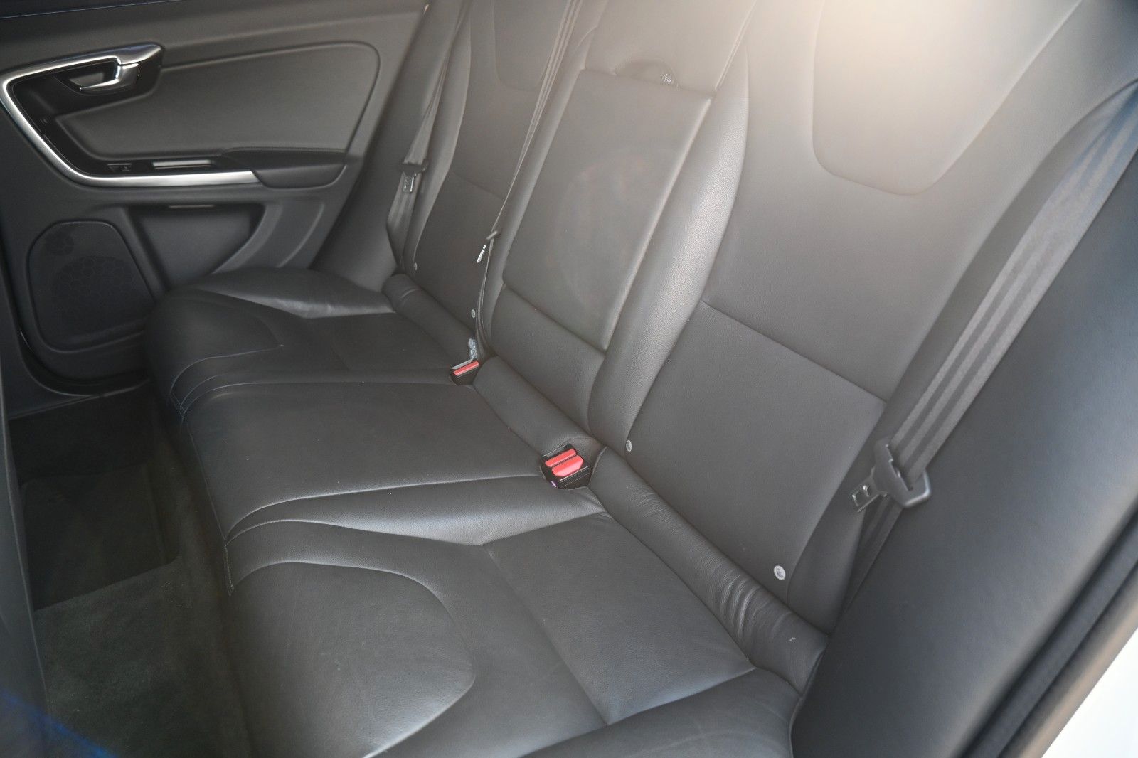 Volvo **Mietkauf**V60D6*Sum*SD*NAVI*STHZ*E-KZ*Diesel foto 15