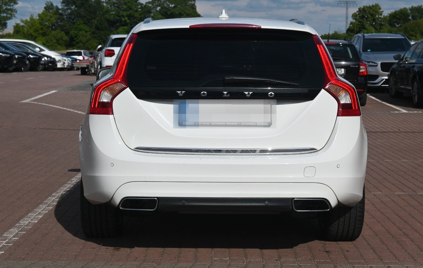 Volvo **Mietkauf**V60D6*Sum*SD*NAVI*STHZ*E-KZ*Diesel foto 5