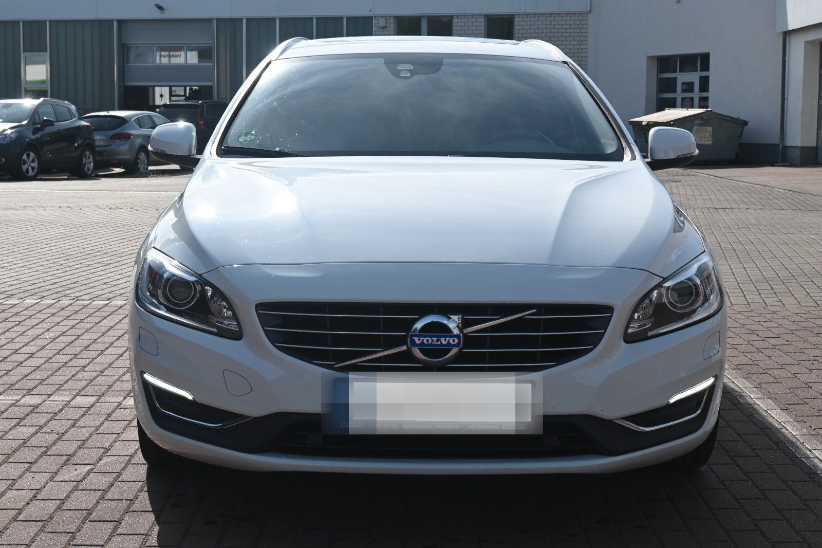 Volvo **Mietkauf**V60D6*Sum*SD*NAVI*STHZ*E-KZ*Diesel foto 9