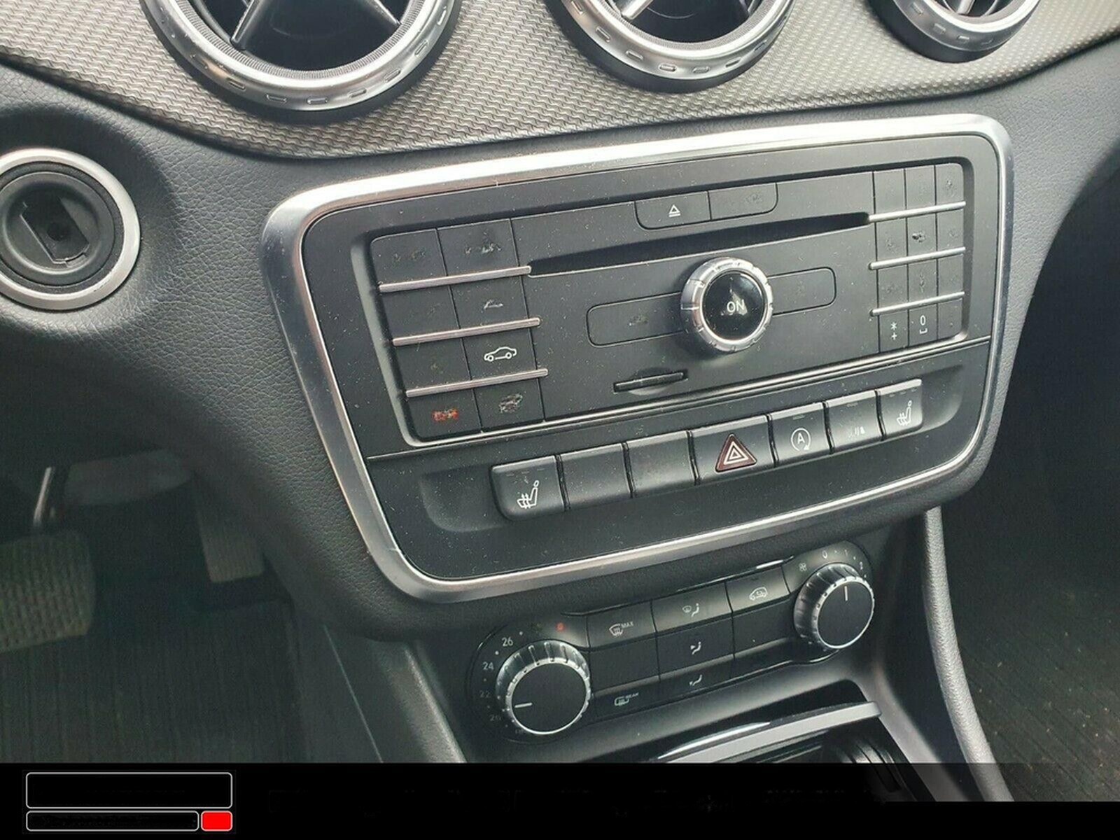 Mercedes-Benz GLA 180 *LEDER*BI-XENON*NAVI*PDC*STYLE* foto 5