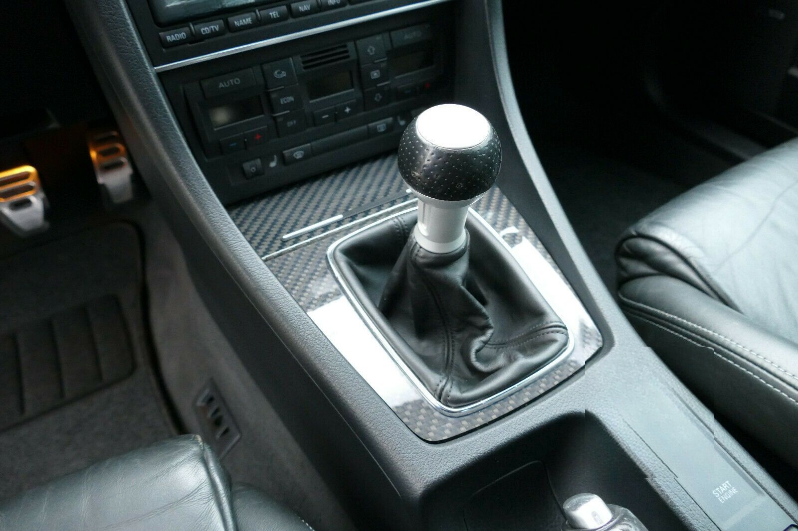 Audi RS4 4.2 V8 quattro Avant SCHALENSITZE BOSE NAVI foto 25