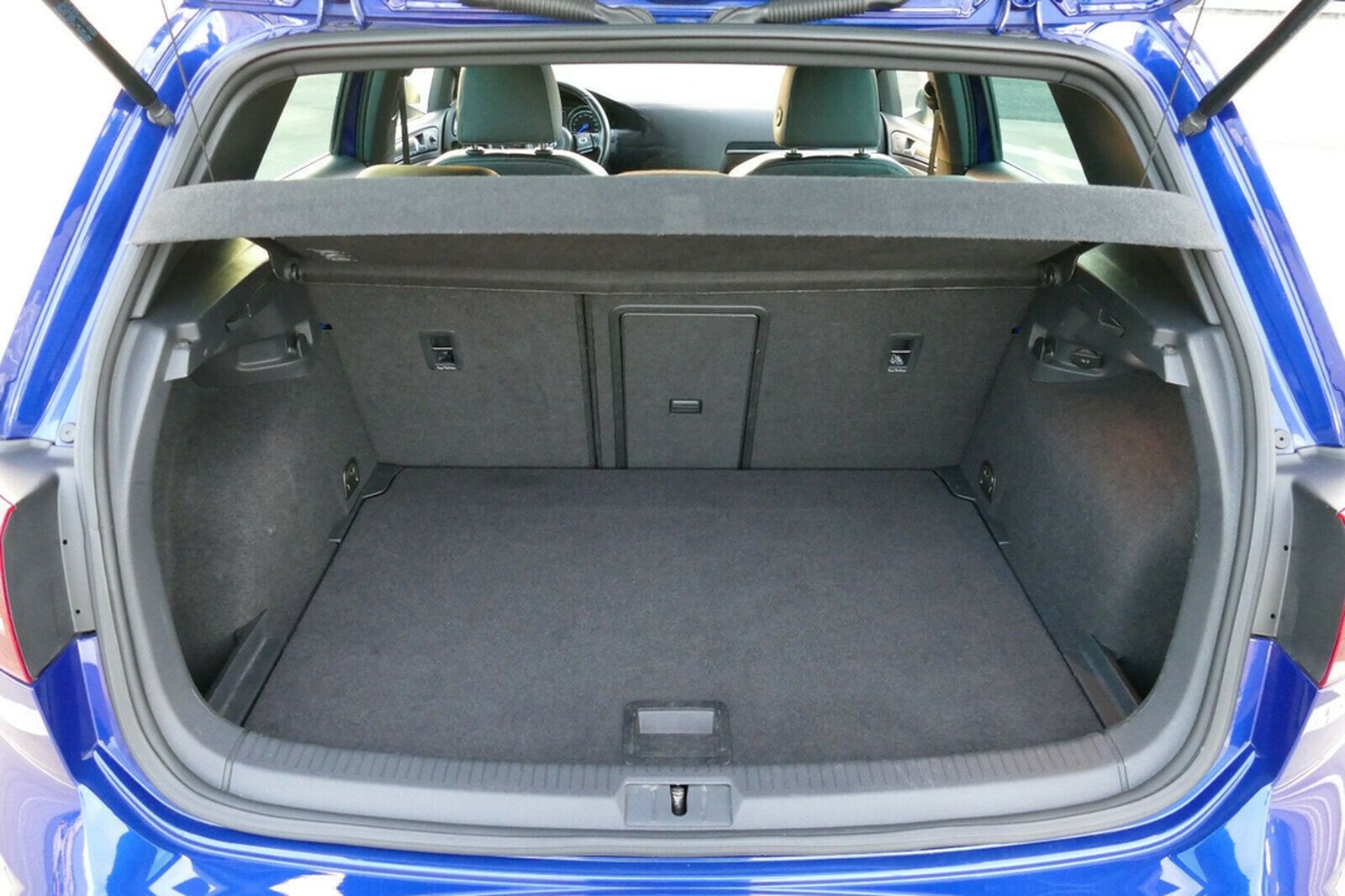 Volkswagen Golf 2.0 TSI DSG 4MOTION R  PANO NAVI DCC ACC foto 17