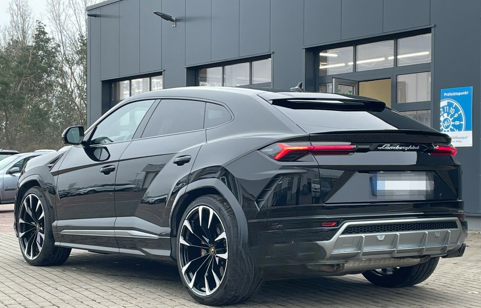 Lamborghini Urus LP650 *PANO*Carbon*HeUp*23*Miete*Mietkauf* foto 4