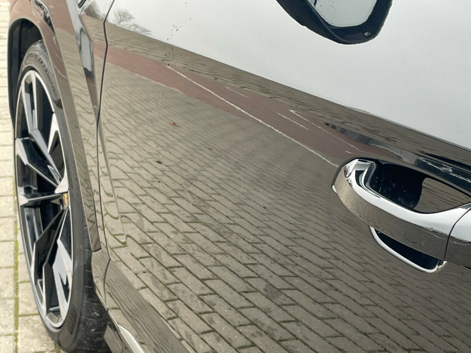 Lamborghini Urus LP650 *PANO*Carbon*HeUp*23*Miete*Mietkauf* foto 10