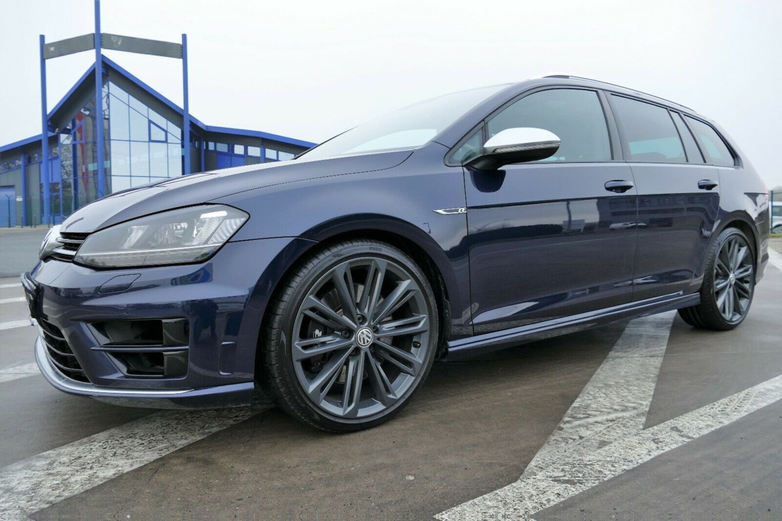 Volkswagen Golf 2.0 TSI DSG 4MOTION BMT R Variant PANO NAVI foto 2