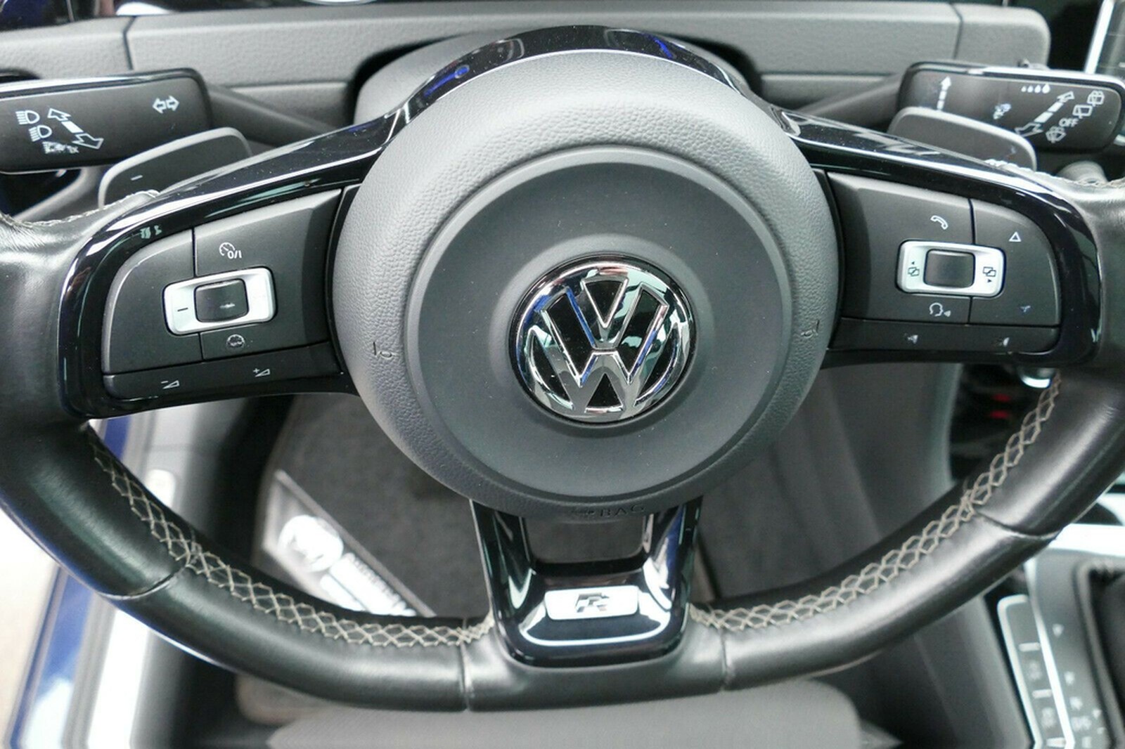 Volkswagen Golf 2.0 TSI DSG 4MOTION BMT R Variant PANO NAVI foto 27