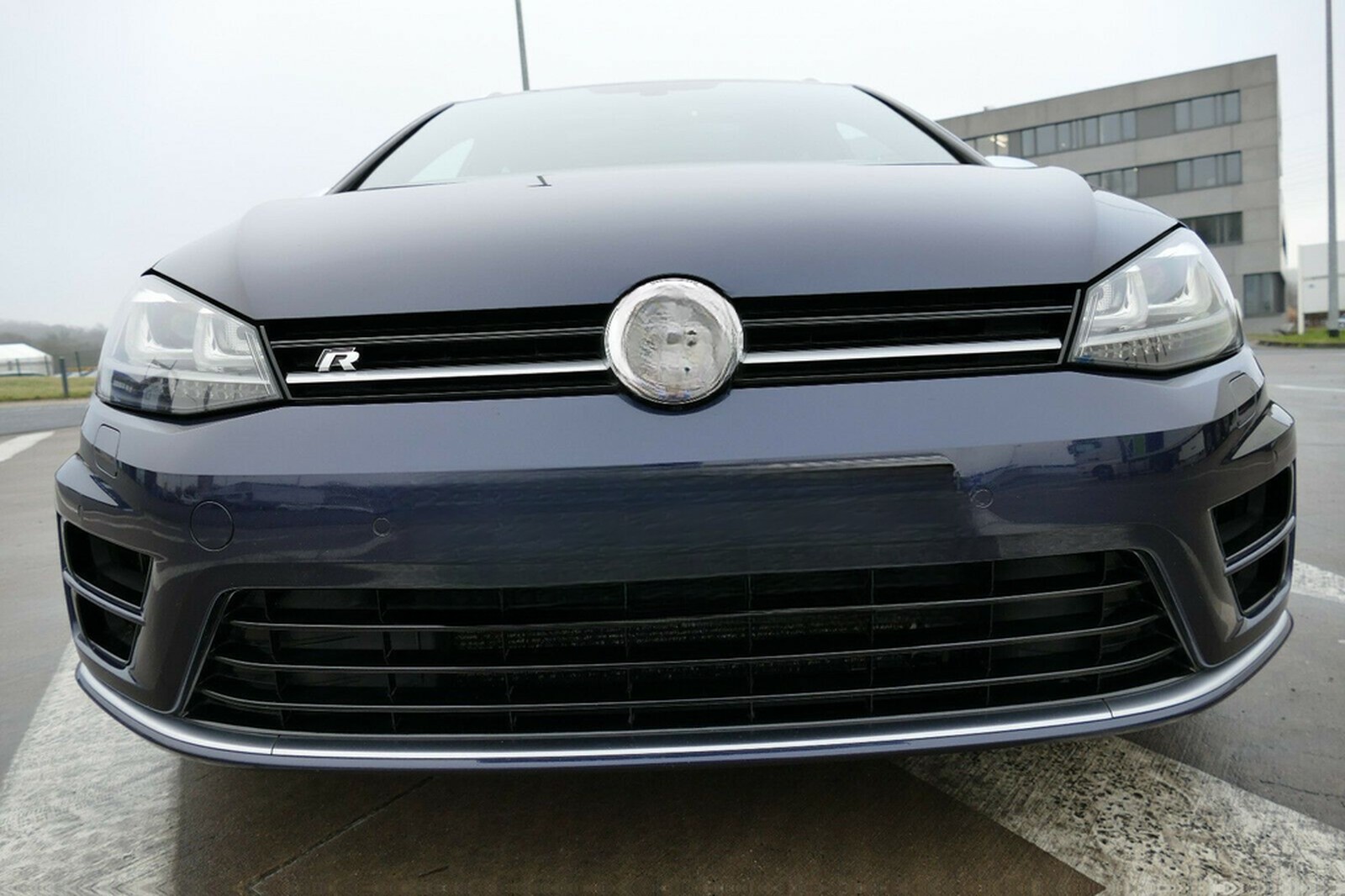 Volkswagen Golf 2.0 TSI DSG 4MOTION BMT R Variant PANO NAVI foto 10