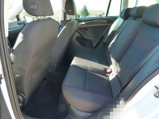 Volkswagen Golf VIII Lim. Life foto 8