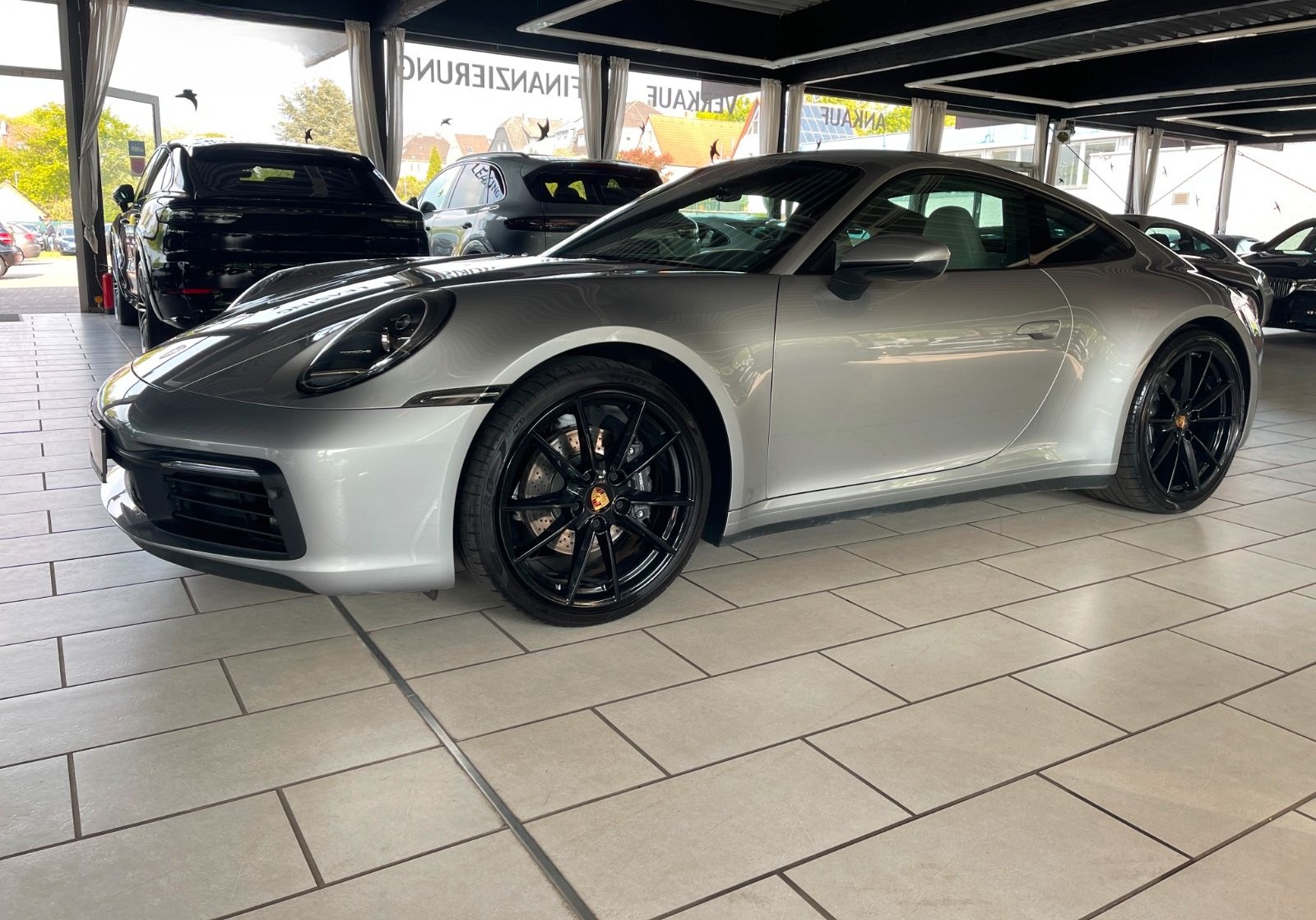 Porsche 992 Carrera Coupe SPORTABGAS BOSE 14WEGE CAM DAB foto 2