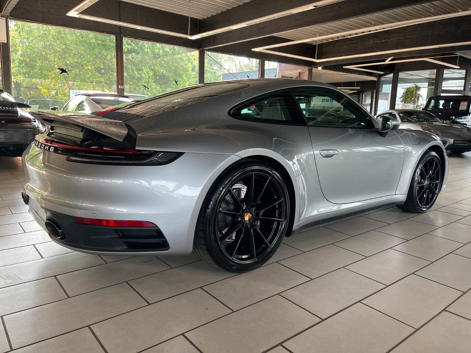 Porsche 992 Carrera Coupe SPORTABGAS BOSE 14WEGE CAM DAB foto 8
