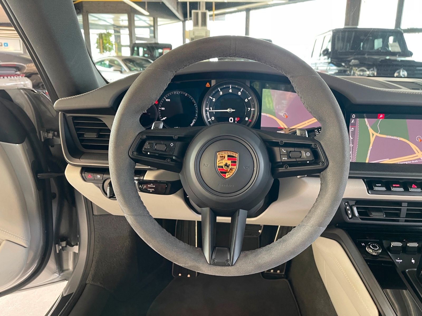 Porsche 992 Carrera Coupe SPORTABGAS BOSE 14WEGE CAM DAB foto 10