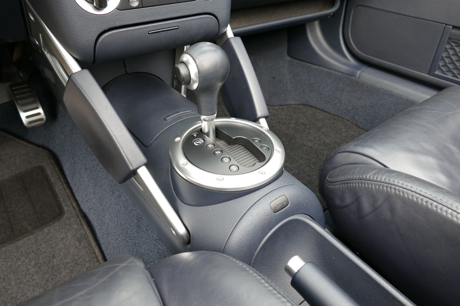 Audi TT Roadster 1.8T 132 kW  tiptronic AUTOMATIK foto 25