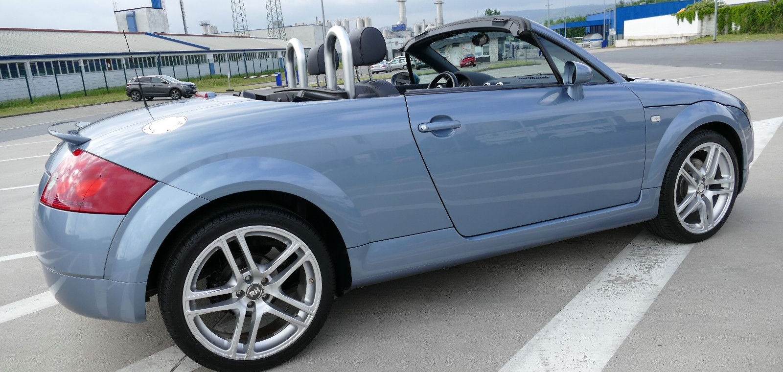 Audi TT Roadster 1.8T 132 kW  tiptronic AUTOMATIK foto 8