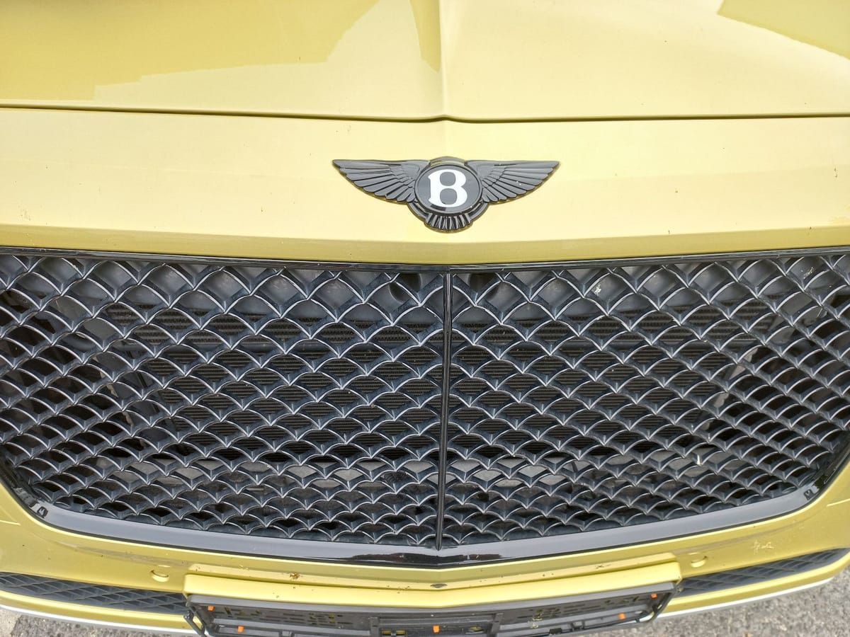 Bentley W12- Mulliner,BLACK-EDITION,Mega Voll.Neuwertig foto 6