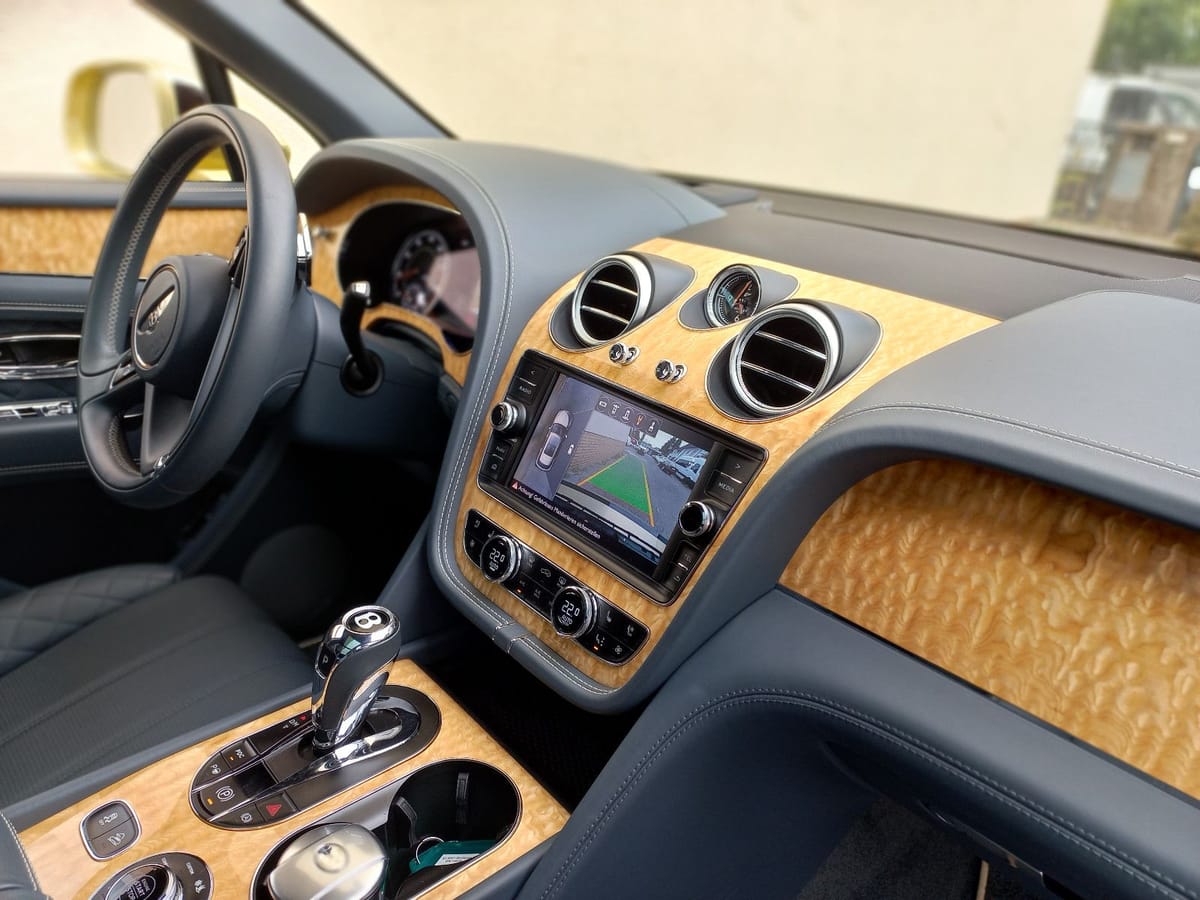 Bentley W12- Mulliner,BLACK-EDITION,Mega Voll.Neuwertig foto 10