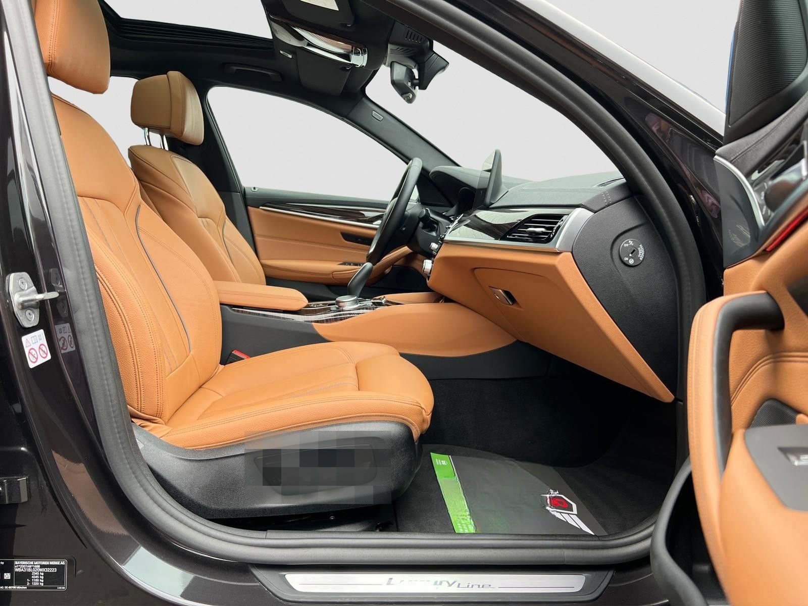 BMW 520 d Luxury Line DIS. KEY/LASER/HiFi/PANO/HUD foto 13