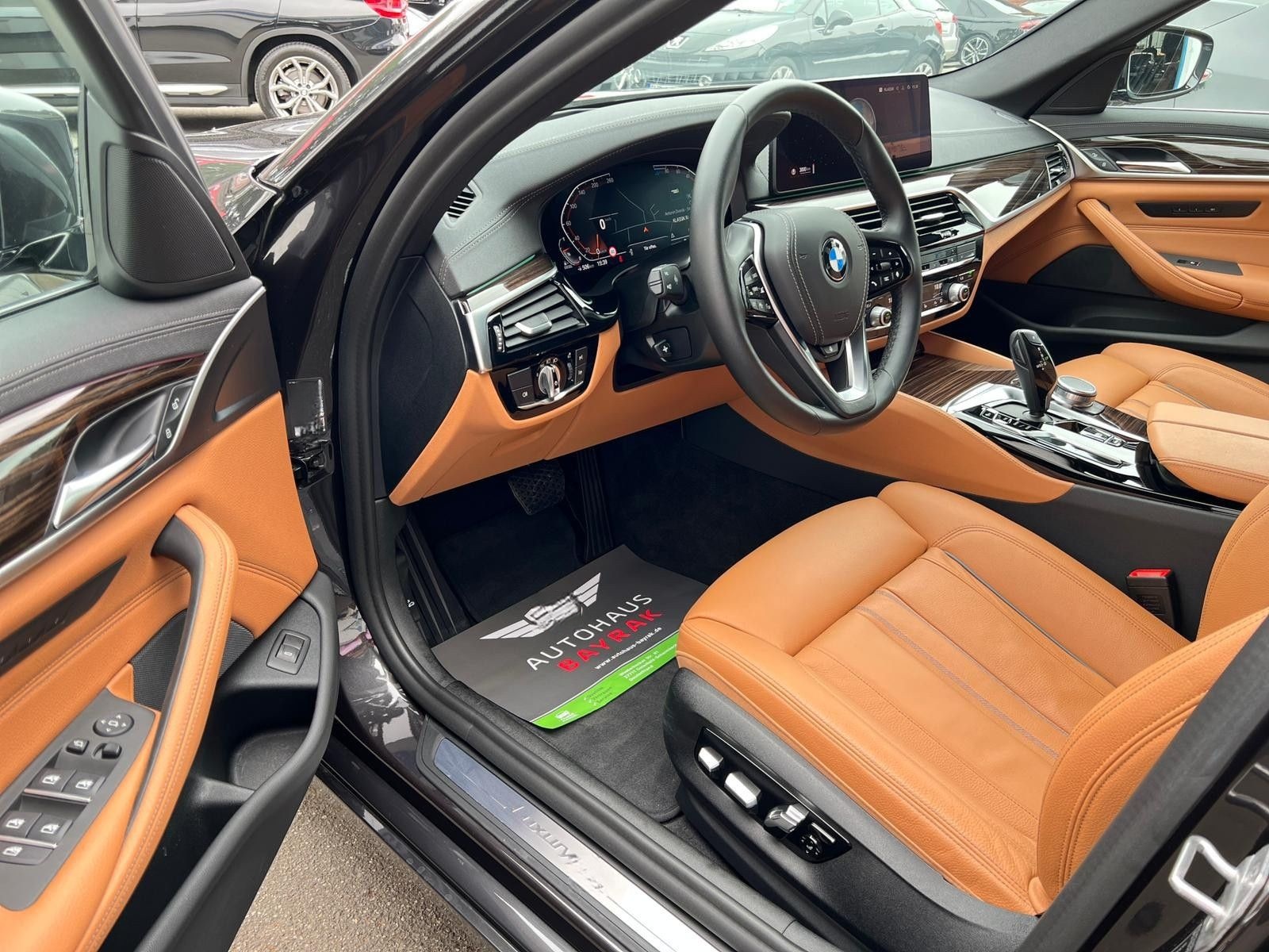 BMW 520 d Luxury Line DIS. KEY/LASER/HiFi/PANO/HUD foto 7