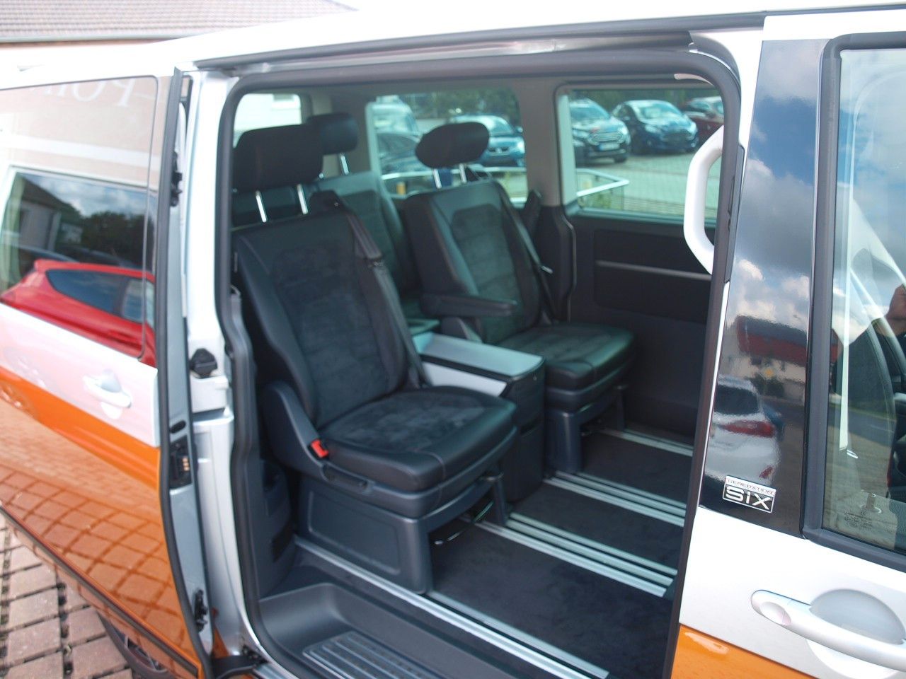 Volkswagen T6 Multivan Generation Six mit Sonderlackierung foto 12
