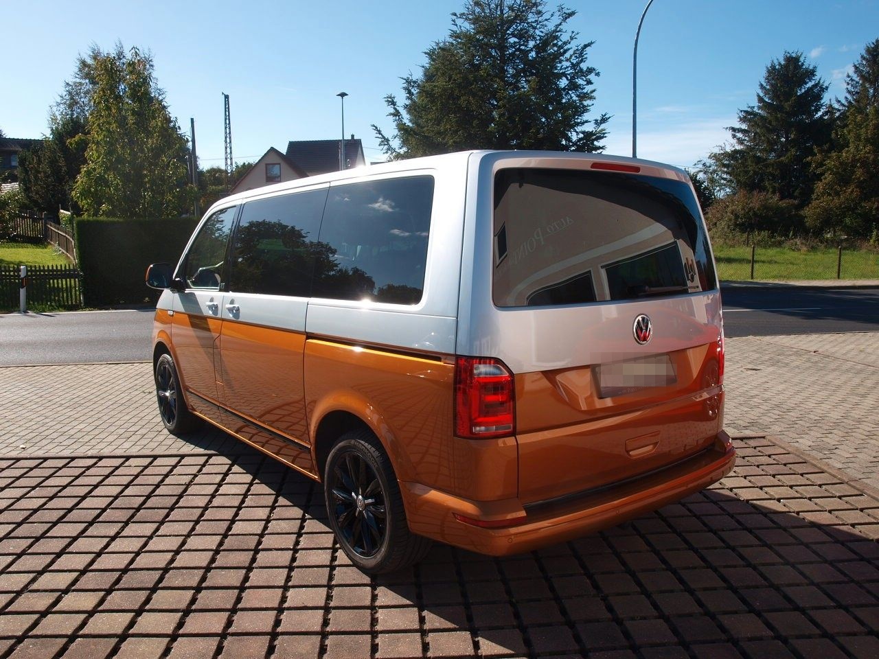 Volkswagen T6 Multivan Generation Six mit Sonderlackierung foto 3