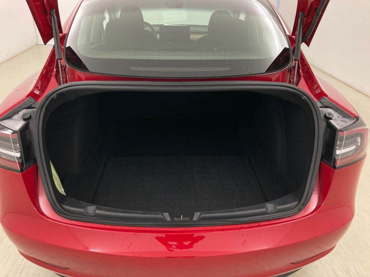 Tesla Model 3 LR Long Range 19" Autopilot 1. Hand foto 9