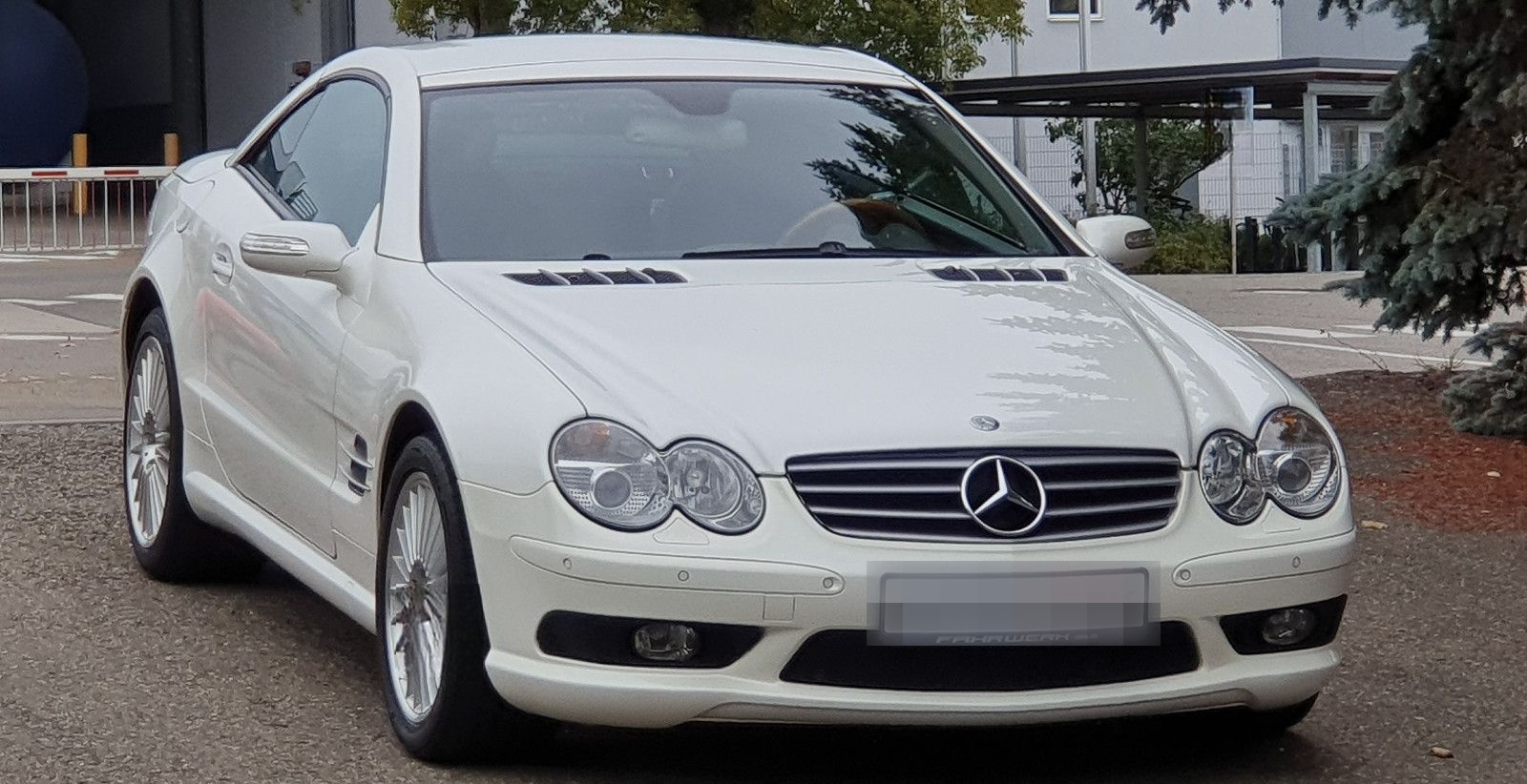 Mercedes-Benz SL500 7G Designo AMG Paket www.fahrwerk-cars.de foto 2