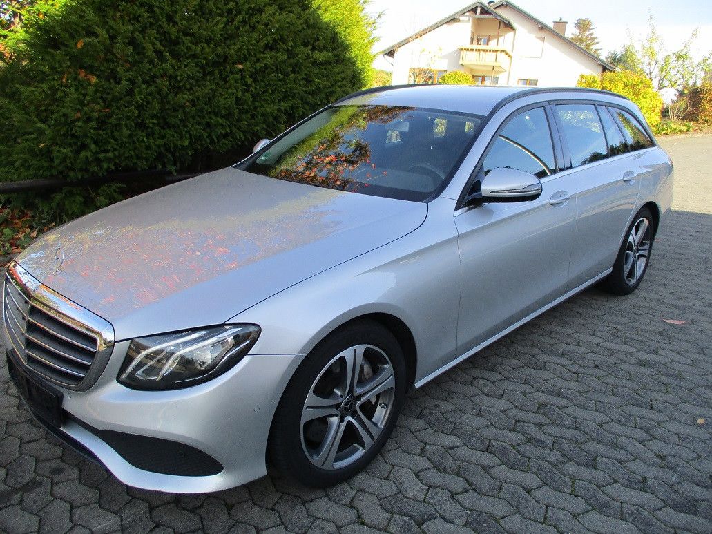 Mercedes-Benz E 400  T Kombi d 4Matic Modell 2020 foto 14