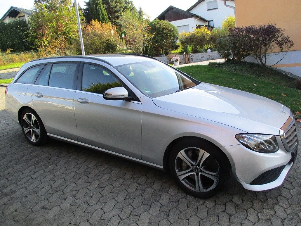 Mercedes-Benz E 400  T Kombi d 4Matic Modell 2020 foto 3