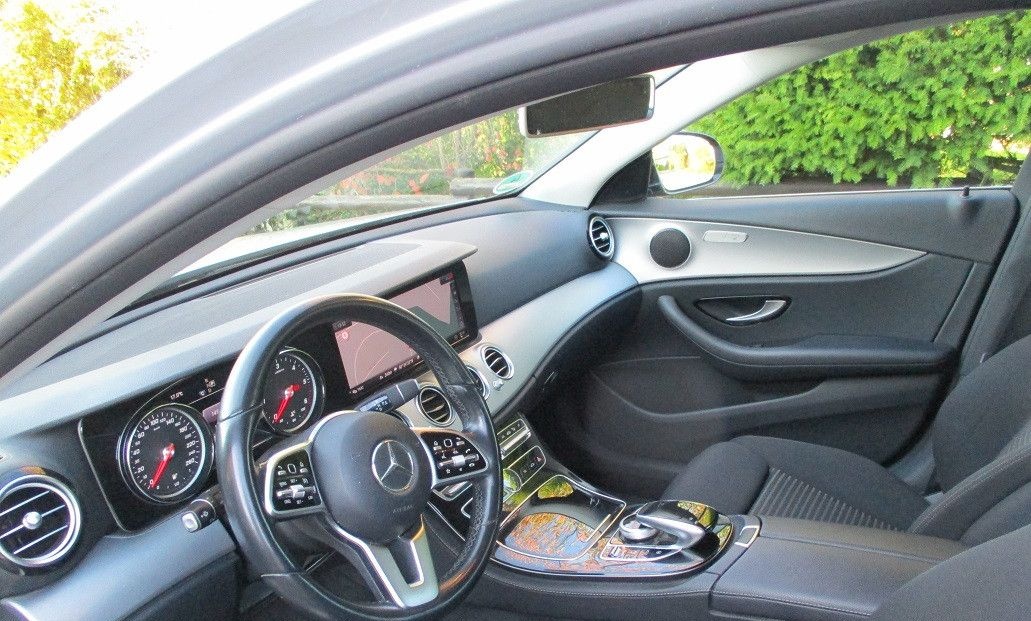 Mercedes-Benz E 400  T Kombi d 4Matic Modell 2020 foto 8