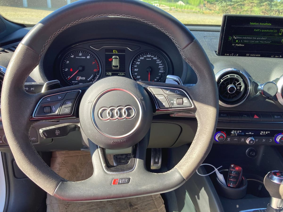 Audi RS3 Sportback 2.5 TFSI quattro foto 6