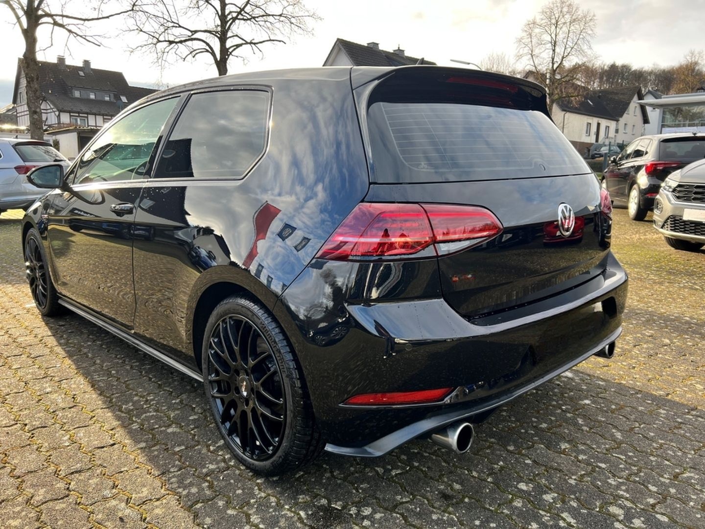 Volkswagen Golf GTI 2.0 TSI DSG LED Navi Leder Sitzheizung foto 8