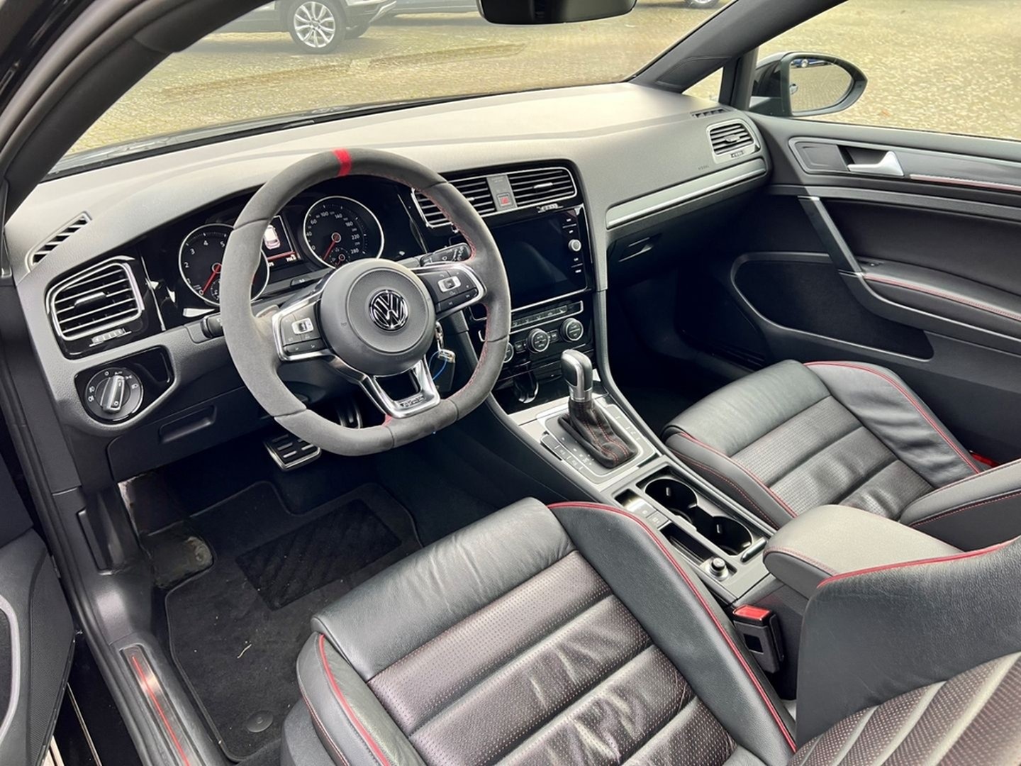 Volkswagen Golf GTI 2.0 TSI DSG LED Navi Leder Sitzheizung foto 10