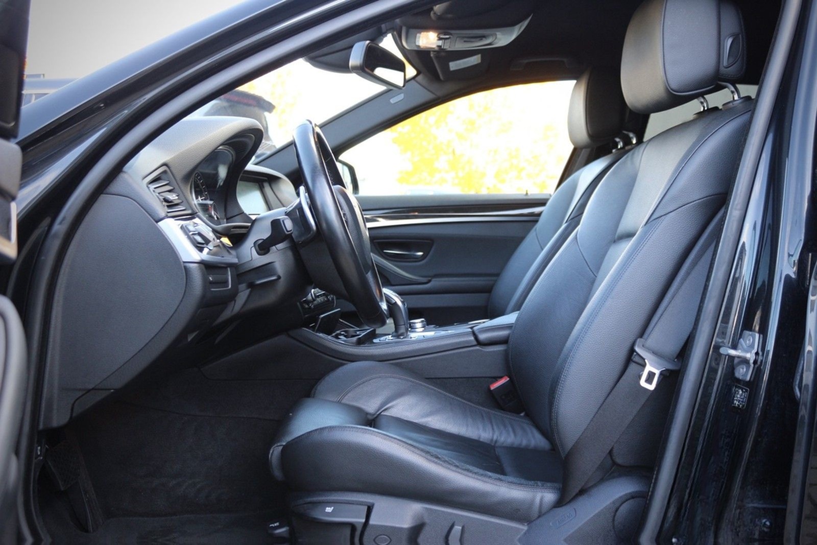 BMW 528i xDrive *HUD*Professiona*M-Sport*SOFTCLOSE* foto 7