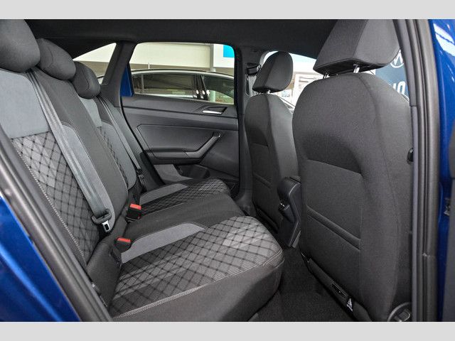 Volkswagen Taigo R-Line 1.0 TSI DSG IQ Navi DC DAB foto 6