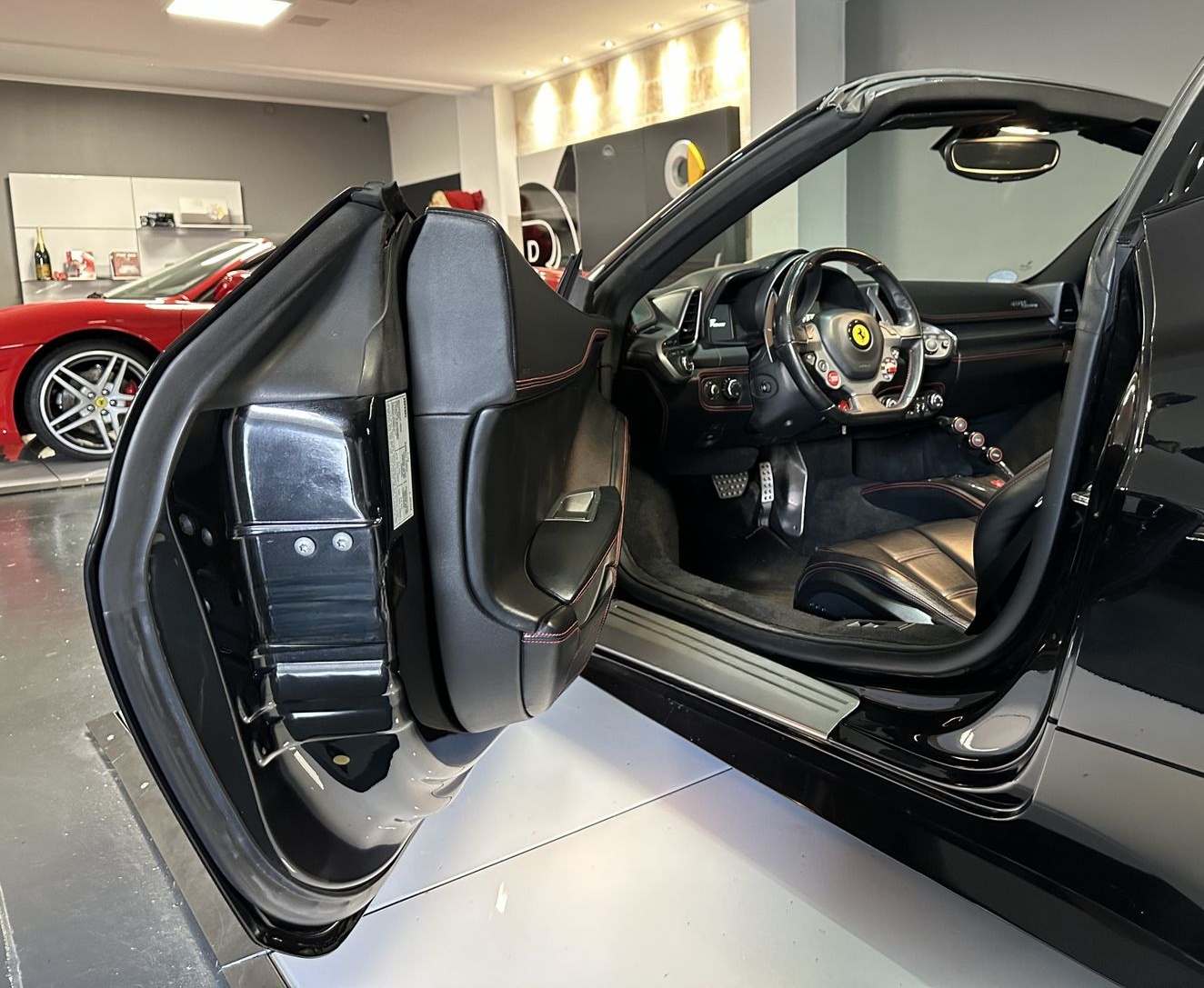 Ferrari 458 Spider CARBON FIBRE DRIVER ZONE+LEDS Keramik foto 13