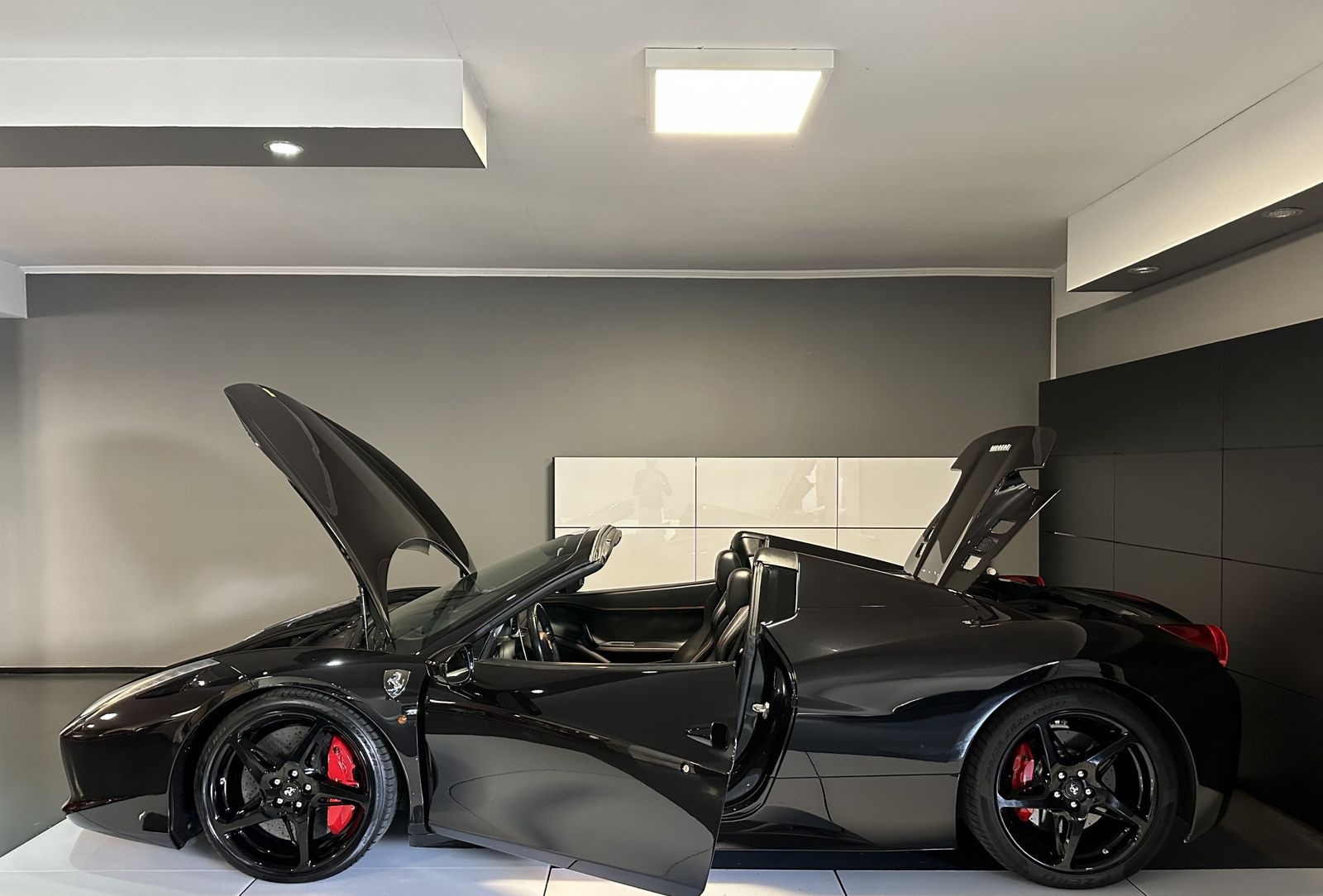 Ferrari 458 Spider CARBON FIBRE DRIVER ZONE+LEDS Keramik foto 8