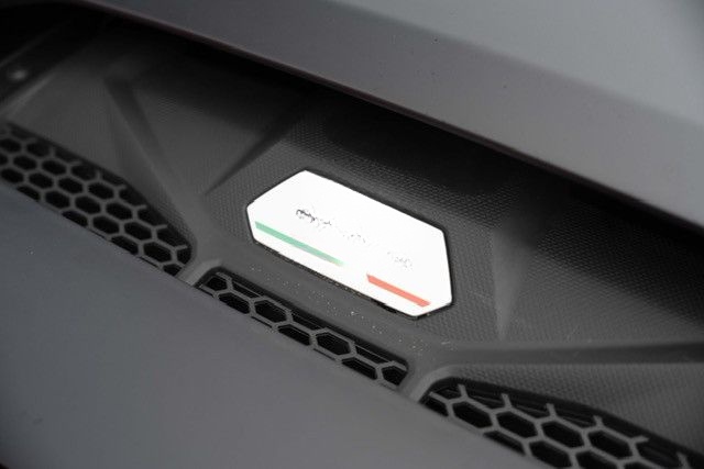 Lamborghini Huracán EVO*LIFT*DAB*PDC*CAM*LDS*Mietkauf foto 4