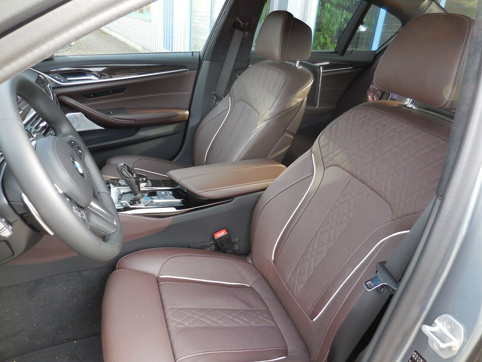 BMW 530i Sport Aut. M Paket VOLL foto 4