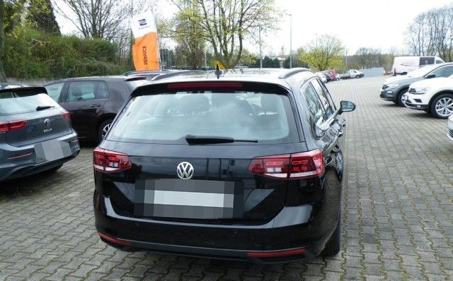 Volkswagen Passat Variant Business Klima Navi Einparkhilfe foto 4