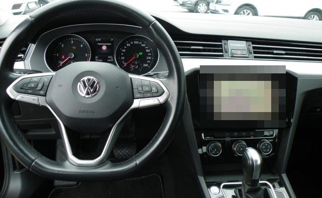Volkswagen Passat Variant Business Klima Navi Einparkhilfe foto 6