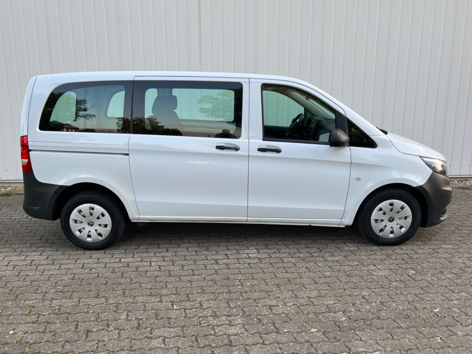 Mercedes-Benz Vito Tourer 114 CDI CREW FWD*9Sitzer*Klima*Tempo foto 4