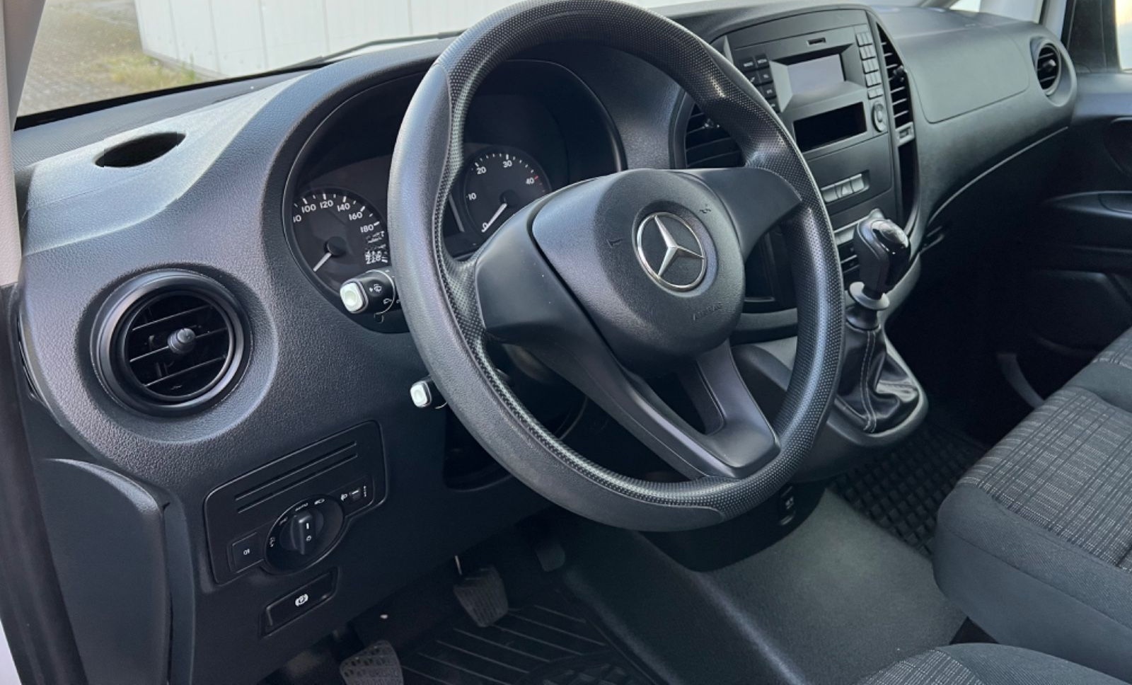 Mercedes-Benz Vito Tourer 114 CDI CREW FWD*9Sitzer*Klima*Tempo foto 8