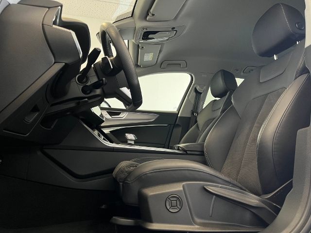 Audi A6 Avant S-line 55 TFSI e quattro S tronic foto 8