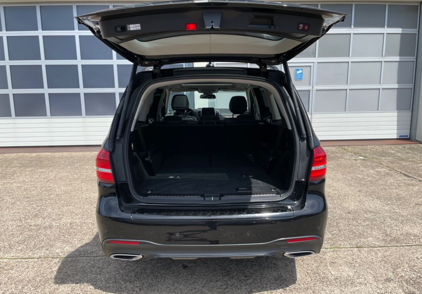 Mercedes-Benz GLS 350 d 4M AMG PANO STHZ AHK 7SIT 20´ foto 8