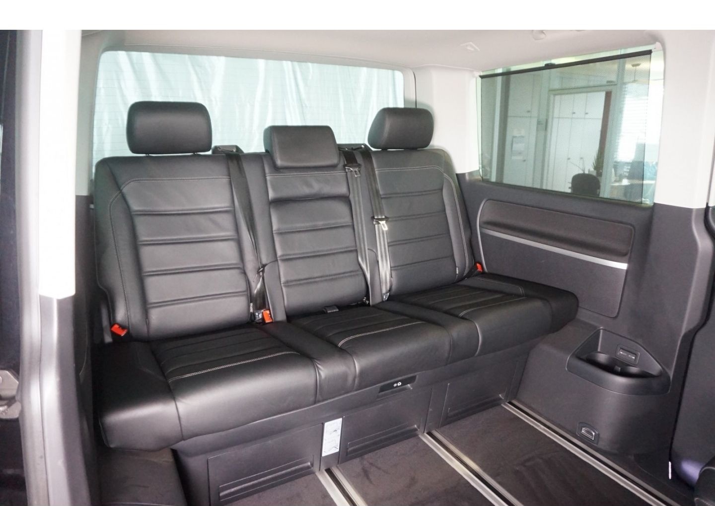 Volkswagen T6.1 Multivan TDI*204PS DSG AHK Leder Navi SHZ foto 10