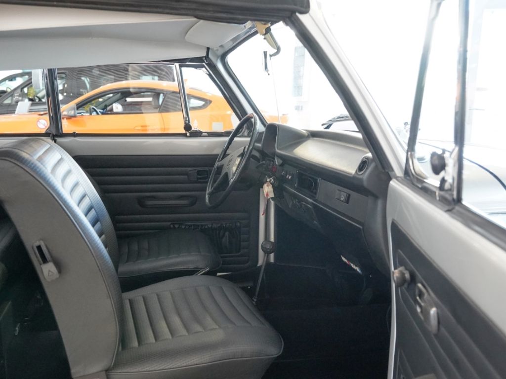 Volkswagen Käfer 1303 Cabriolet / Komplett restauriert / H- foto 9