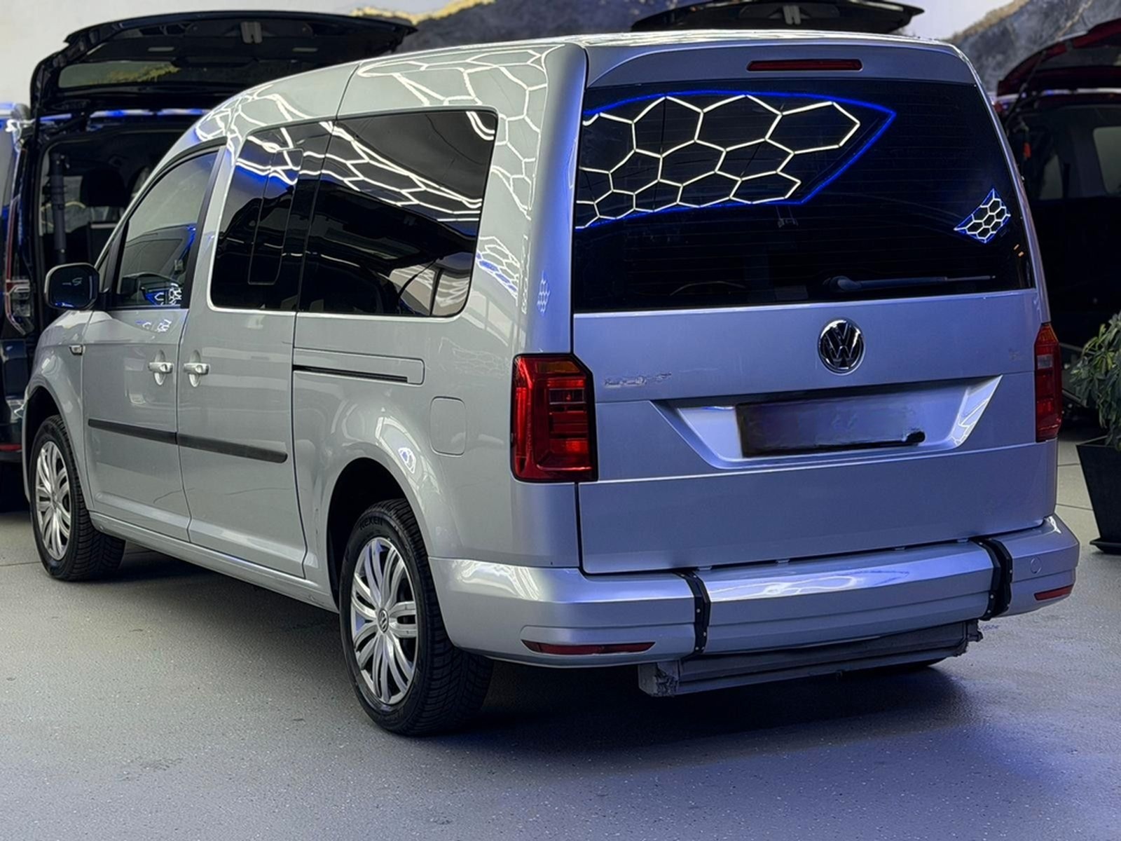 Volkswagen Caddy-DSG-Maxi-Behindertengerecht-Rampe- foto 5