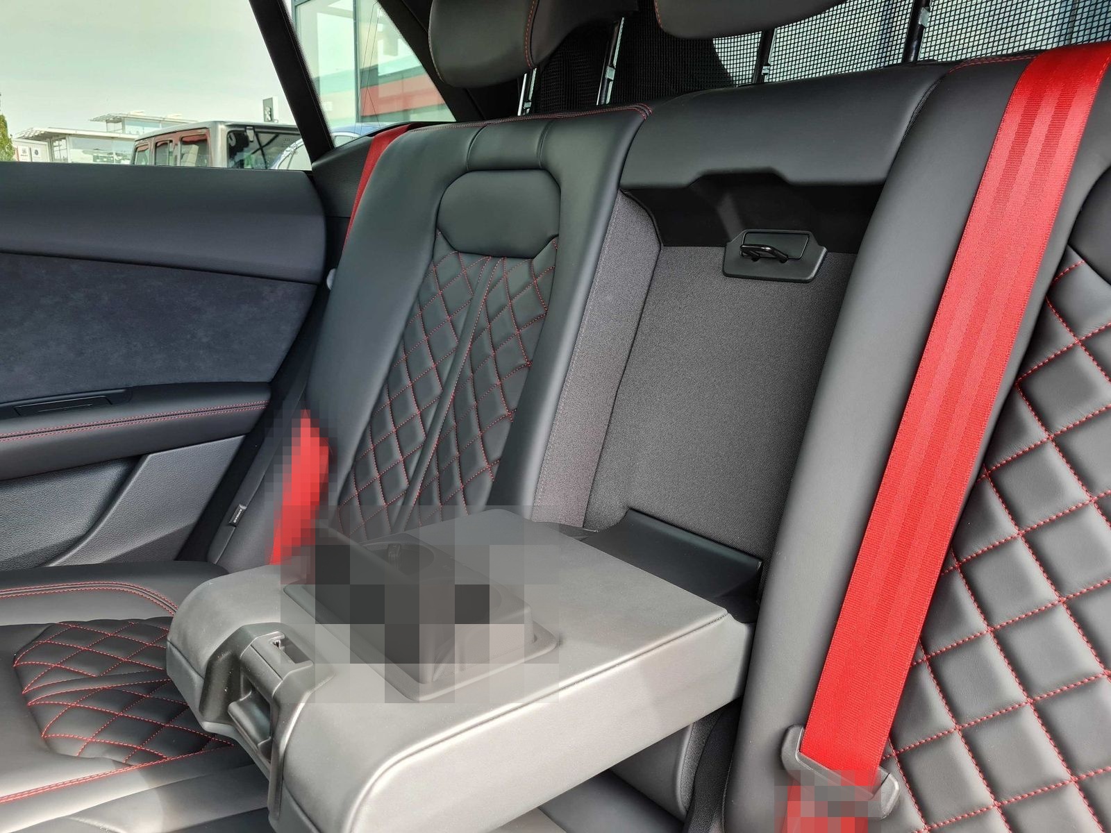 Audi SQ8 (4MN) 4.0 TFSI quattro competition plus foto 15